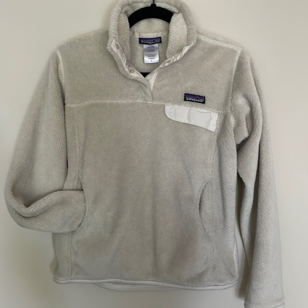 Patagonia cream 3/4 snap pullover